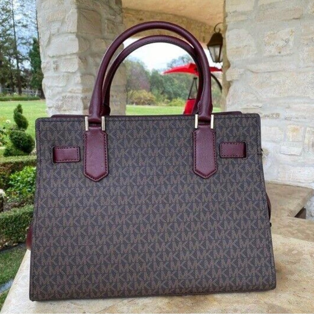 Hamilton Shoulder Bag - Picture 2 of 4